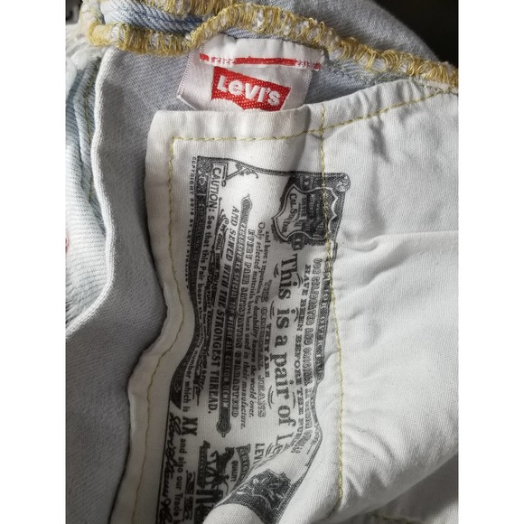 LEVI'S 501 Grunge Wash Button-Fly Cut Off Denim Shorts - Picture 10 of 10